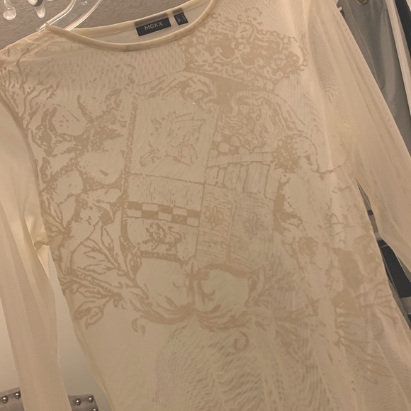 MEXX see through cream color mesh top with intricate crown and scroll design - Picture 5 of 8